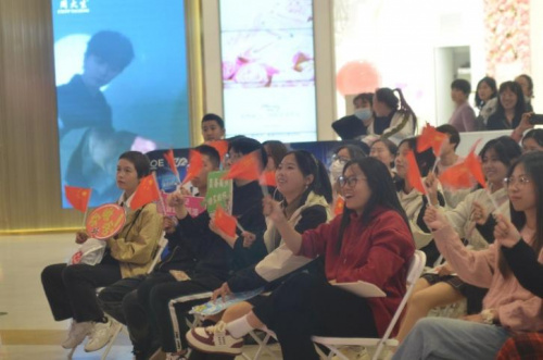亚运全民观赛！《梦三国2》哈尔滨玩家见证金牌诞生