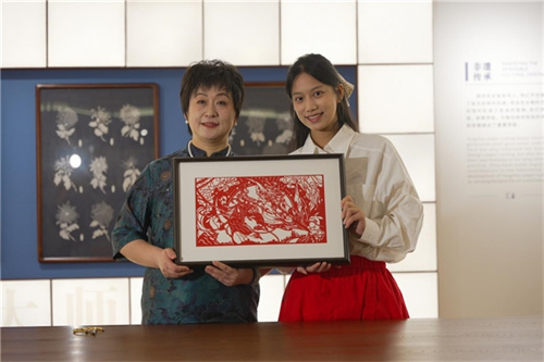 《指间山海》携博物馆及非遗达人开启线下主题展览！